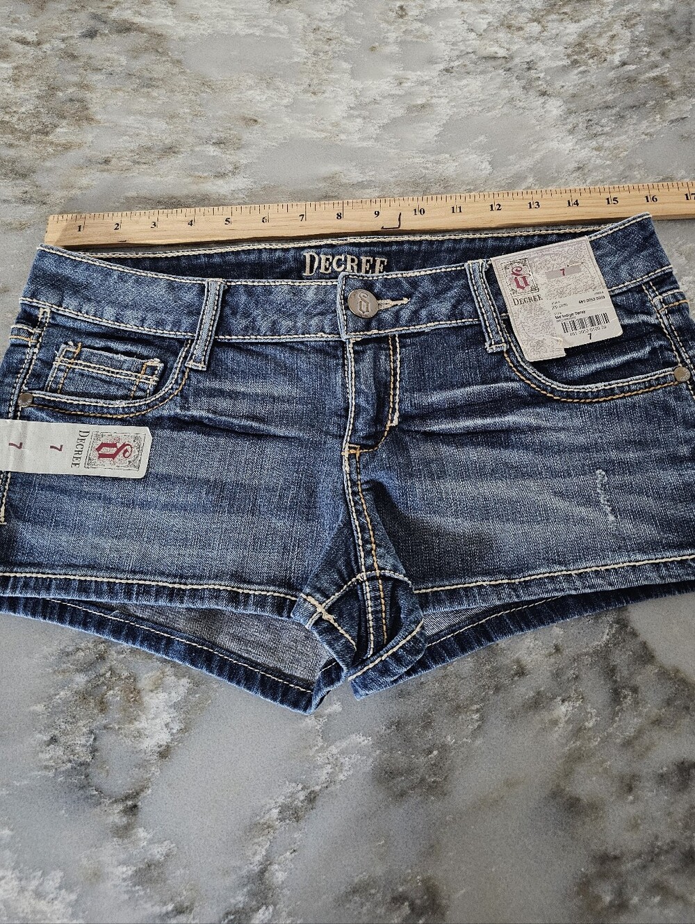 Decree Vintage Y2K Distressed Jean Shorts Size 7 Low Rise Micro Mini Bootie NWT - Picture 6 of 8